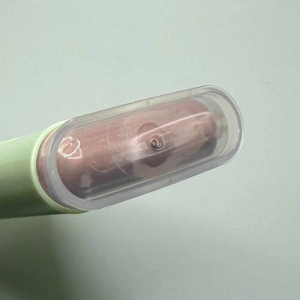 Pixi On-the-Glow BASE Foundation Moisture Stick‎